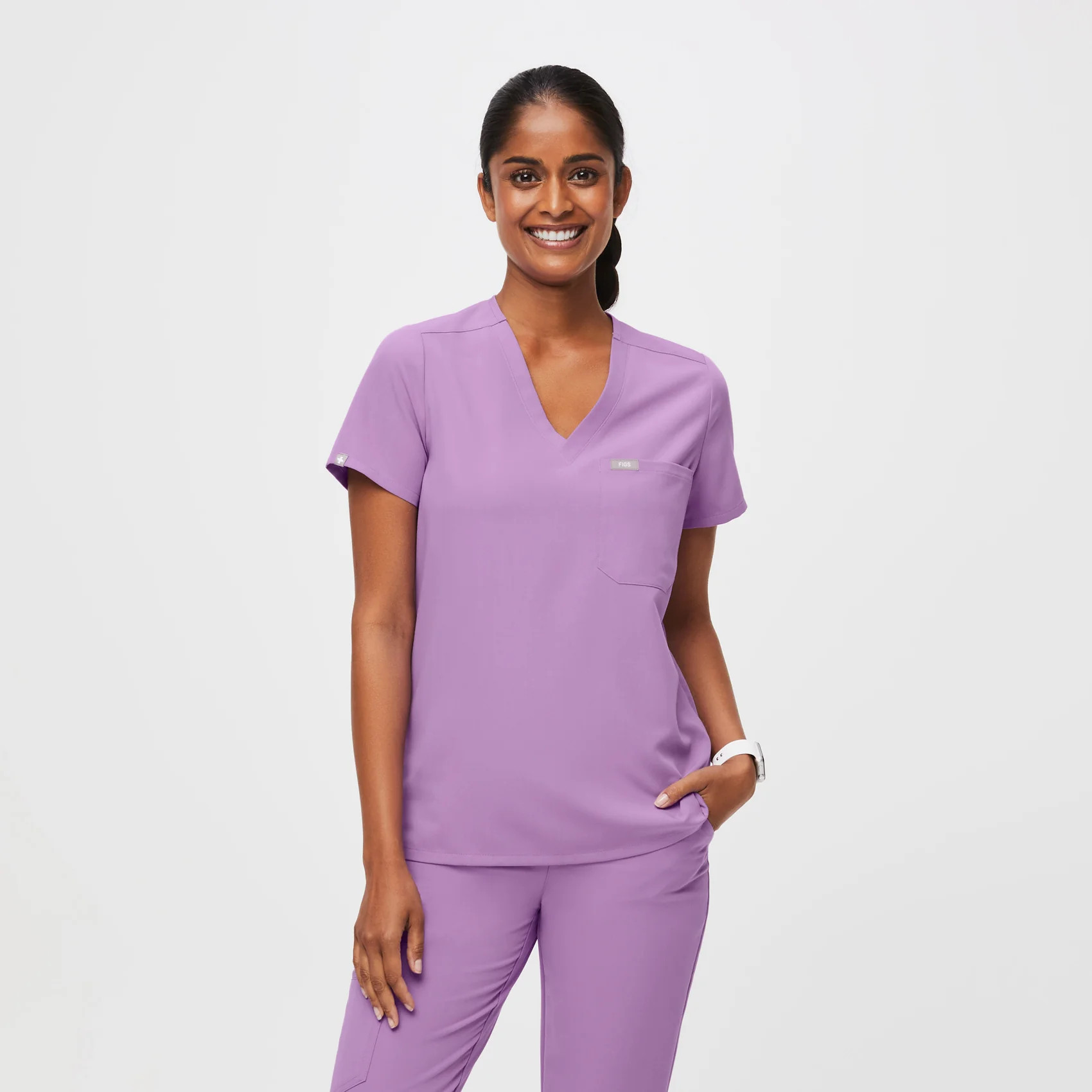 Women's Catarina One-Pocket Scrub Top - Lilac Dawn · FIGS | FIGS