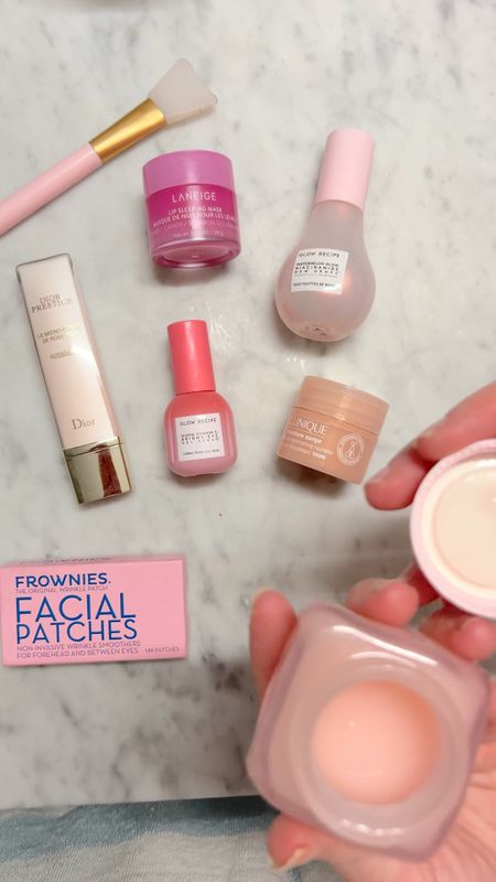 Save this! 💕 Or comment link to get these links straight to your DMs. 

Pretty Pink Beauty for a Gorgeous Glow
@laneige_us 
@glowrecipe 
@diorbeauty
@clinique 
@frownies 


#LTKover40 #LTKbeauty #LTKstyletip