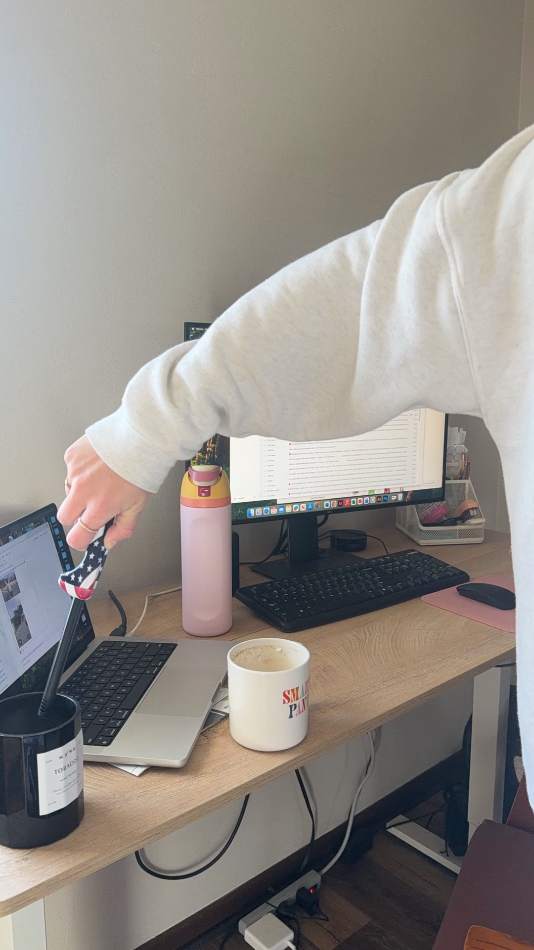  Old Navy workout set—02.25.26 🏋🏼‍♀️🦵🏼🦮

Leggings have pockets & they don’t move when running long distances–THE BEST!! 🤗

Medium in Old Navy tank top
Small Tall in Old Navy leggings
9 in New Balance running shoes
*Owala water bottle is from Amazon:)
🧦 socks are Old Navy

Old Navy activewear, Old Navy finds, Old Navy style, Old Navy fashion, Old Navy leggings, Old Navy tank tops, fall running outfits, maroon leggings, maroon tank tops, powersoft finds, New Balance shoes, New Balance style, white running shoes, Old Navy socks

#LTKgrwm #LTKdayinmylife #LTKootd