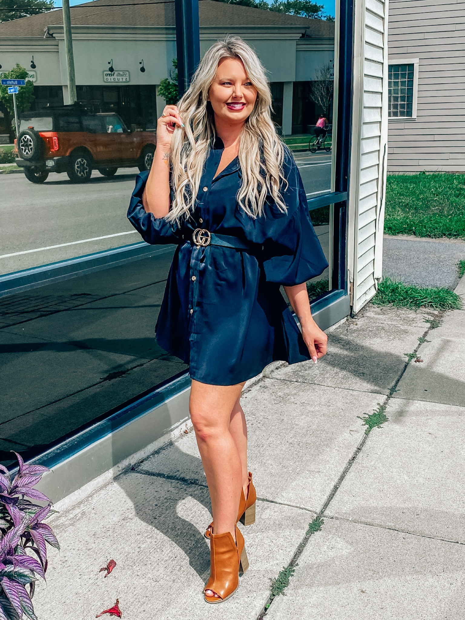 Perfect little black dress from office style to date night to casual. 

#LTKshoecrush #LTKworkwear #LTKstyletip