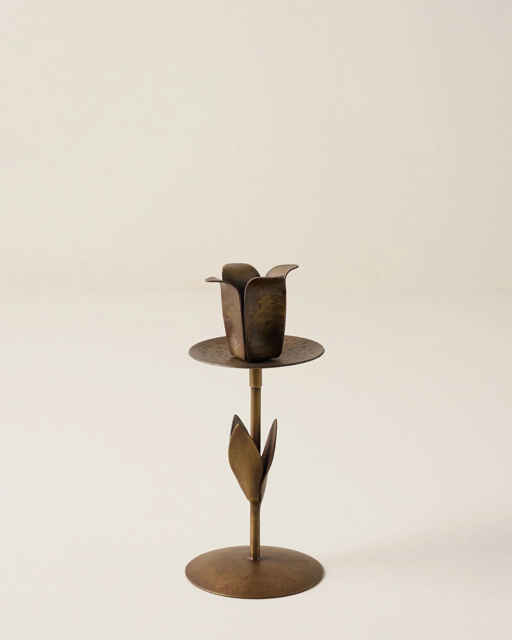 Forged Tulip Taper Holder | Magnolia