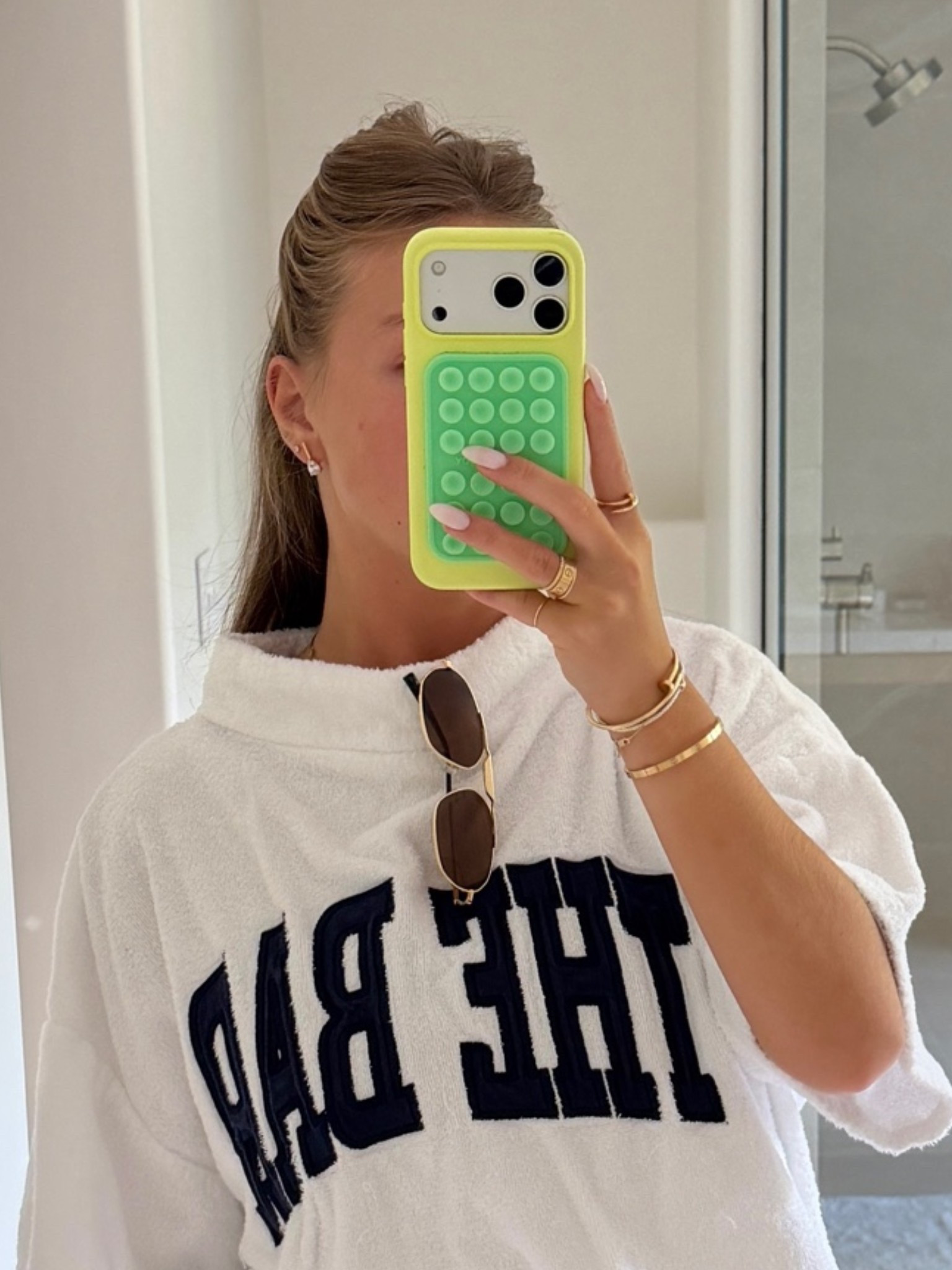 phone case details 💛 so fun for summer !!