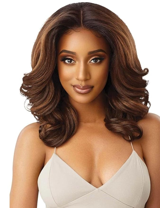 Outre LACEFRONT PERFECT HAIR LINE Glamorous Wavy Fully Hand-Tied 13”x 6” Frontal HD Baby Hair... | Amazon (US)