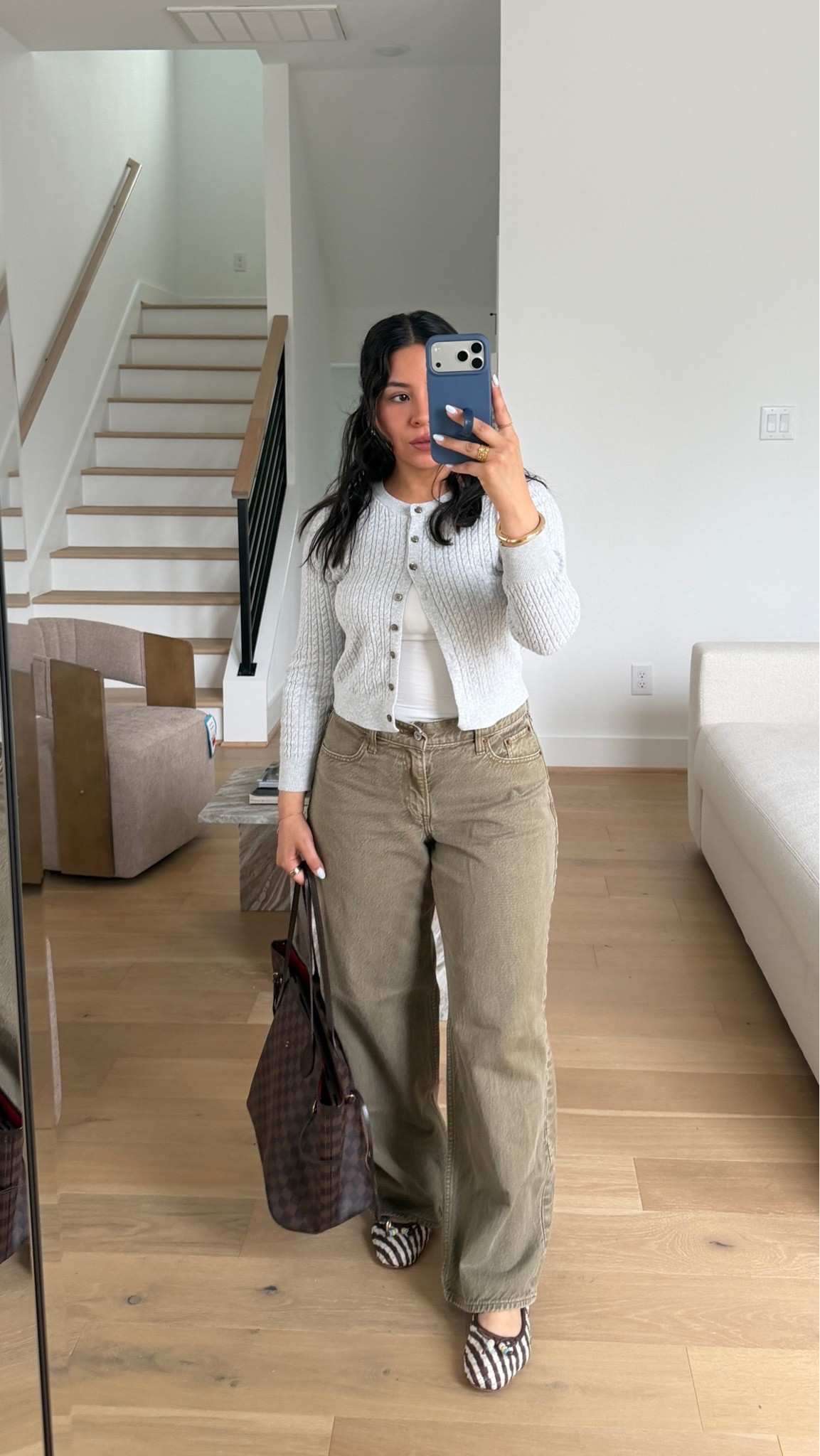 Jeans: 26 short 
Tank: small
Cardigan: xs 
Flats: 7 
Wore to work 
Business casual 
Smart dress

#LTKgrwm #LTKootd #LTKWorkwear