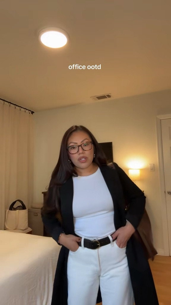 Office ootd


#LTKStyleTip #LTKWorkwear #LTKSaleAlert