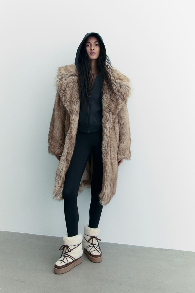 Warm-lined teddy boots | H&M (UK, MY, IN, SG, PH, TW, HK)