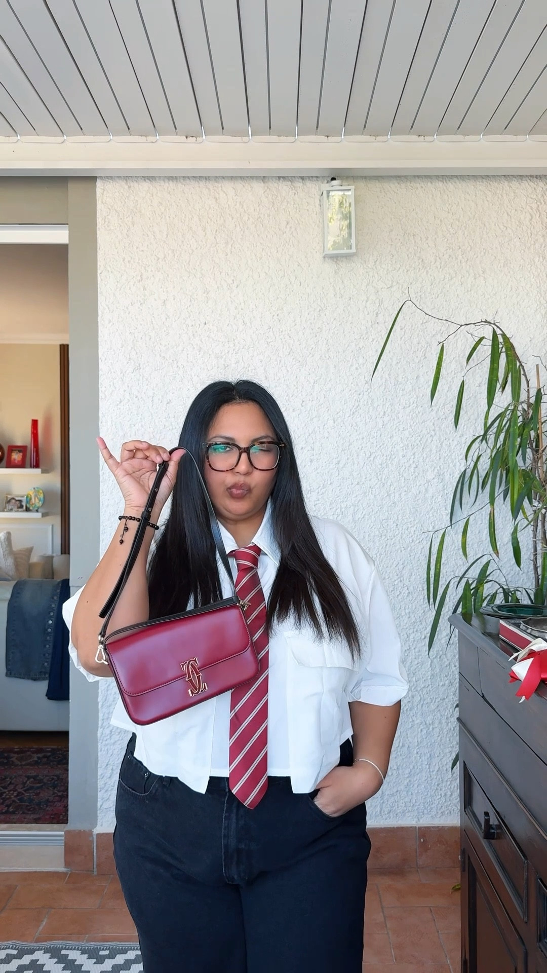 A tie for a girl’s outfit ? Yes please 👔


#tie #curvyfashion #curvefashion #midsize #summerfashion

#LTKsummer #LTKplussize #LTKmidsize