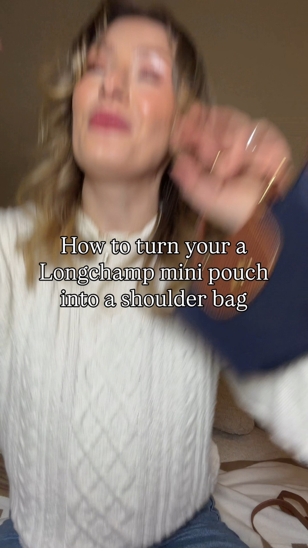 How to turn your your Longchamp mini pouch into a shoulder bag 👜 I’ve shared the Longchamp crossbody strap kit multiple times but just found a strap to turn it into a shoulder bag! You can use any shoulder strap as long as you have the connectors for the Longchamp to attach the strap to. So many ways to make your bag different 😍