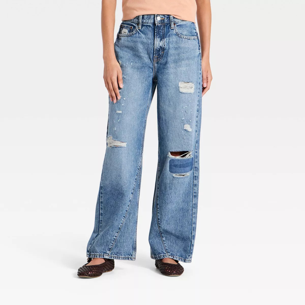 Women's Low Loose Slung Jeans - Universal Thread™ Vintage Medium Wash 00 | Target