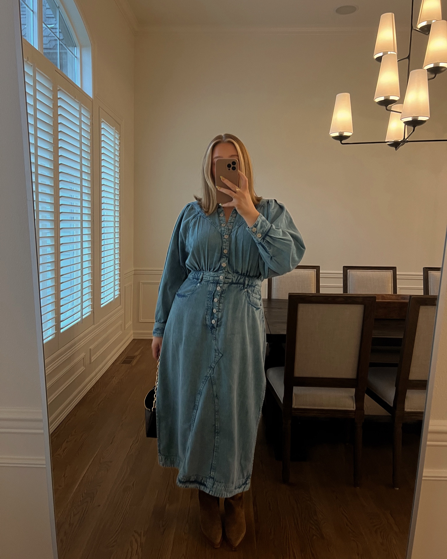 Sized up to a L in dress based on reviews for my chest and I’m glad I did! It has no stretch at the waist and chest and the fit is perfect. 25% off! Coach bag on sale! 

#LTKFallSale #LTKShoeCrush #LTKSeasonal