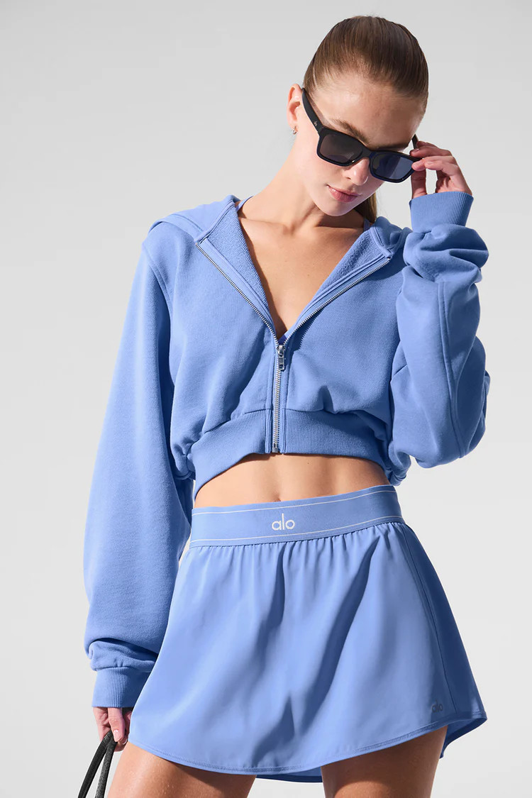 Model is 5'7.5” wearing SModel is 5'7.5” wearing SWearing Size SmallModel is 5'7.5”, with a... | Alo Yoga (US)