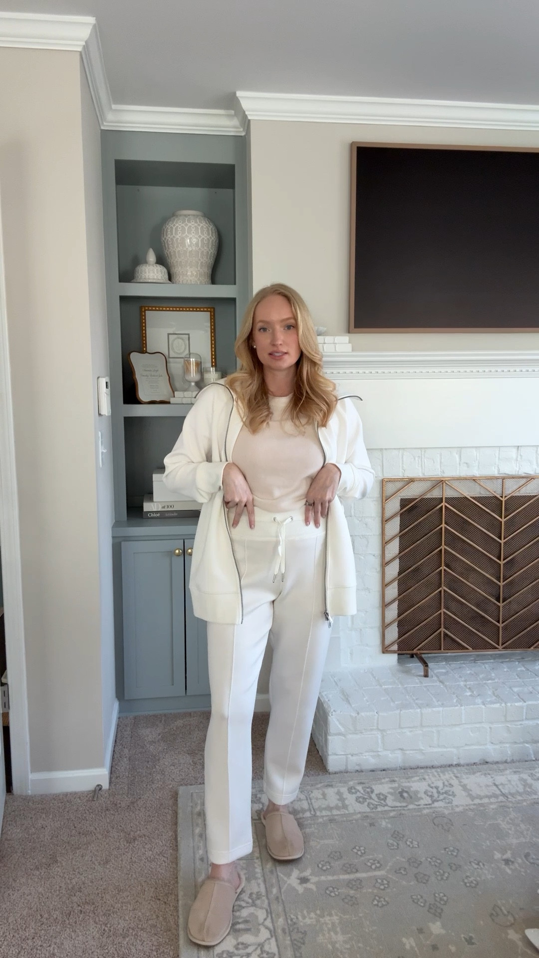 Todays cozy work from home outfit is on major sale! Wearing a small in both my jacket and pants! 

* I’m wearing a nude seamless thing under the pants 



#LTKSeasonal #LTKSaleAlert #LTKWatchNow