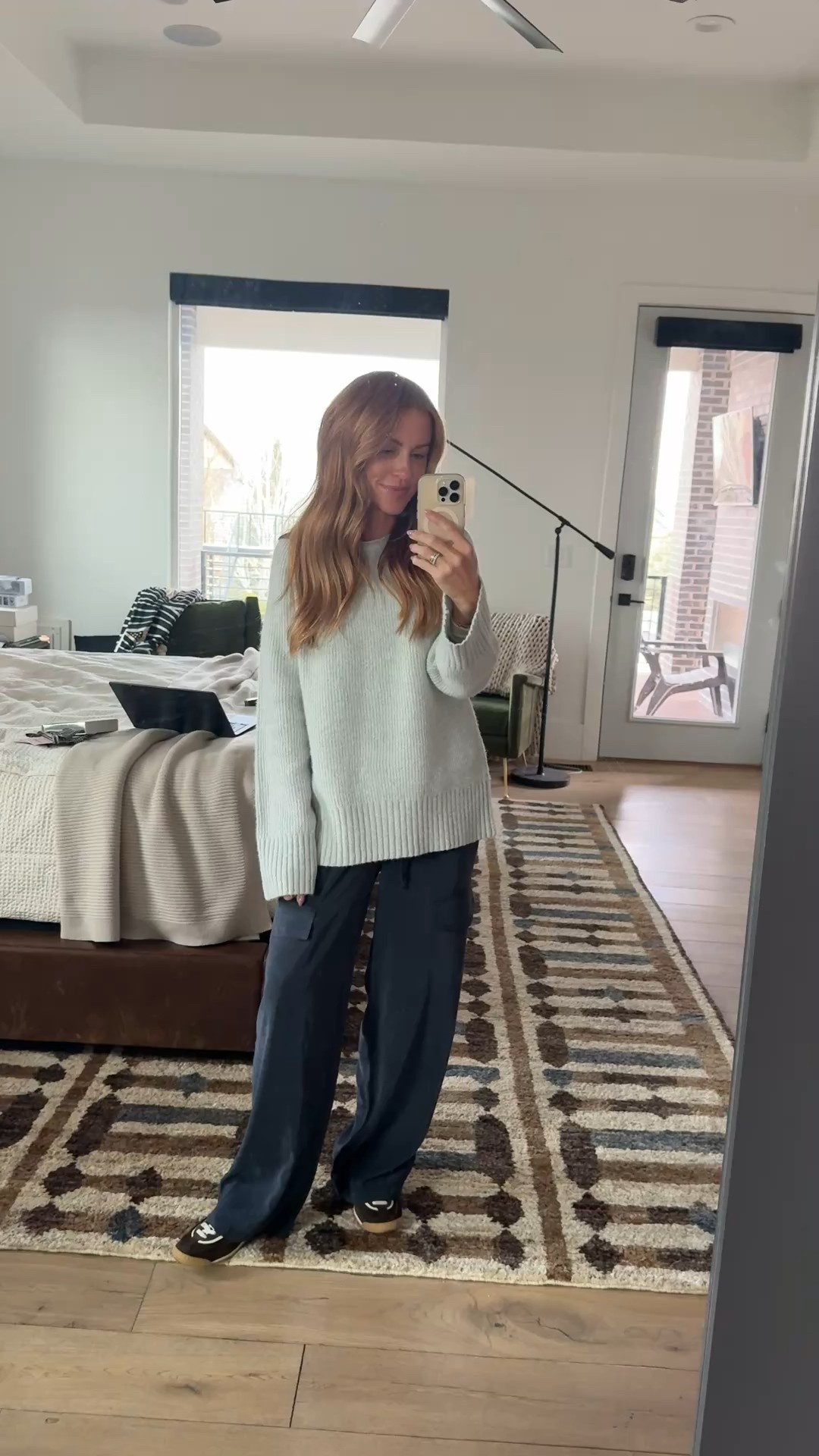 These cargo pants are so cute from @lululemon. The quality is fantastic and I love that they can be dressed nice or more casual. The sweater will also be a staple!  

Wearing small in Sweater 
size 2 in Matte Satin Cargos 
Size 6 in Hold Tight Long Sleeve  @lululemon #ad #lululemoncreator