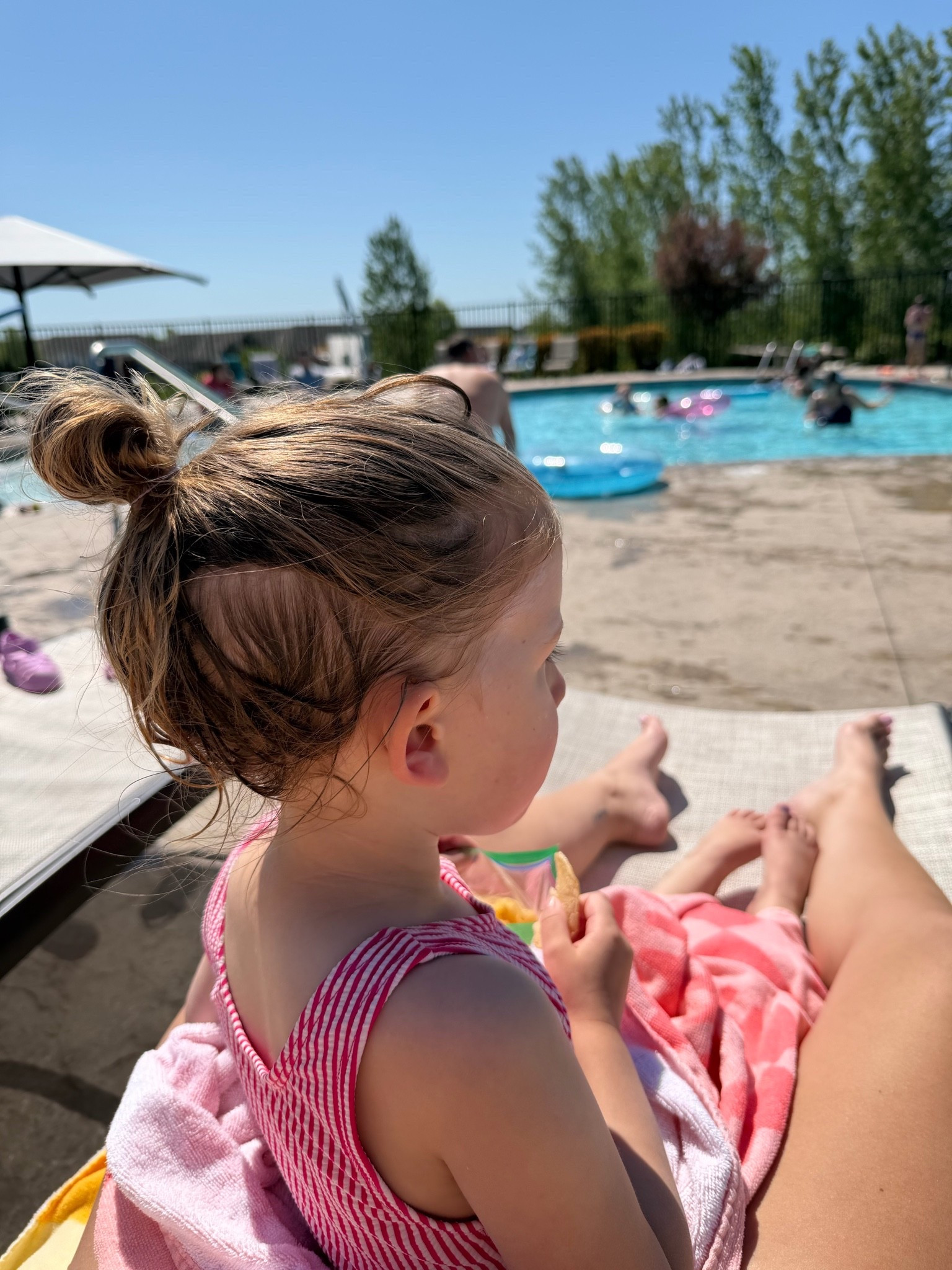 pool day 👙

#LTKmomlife