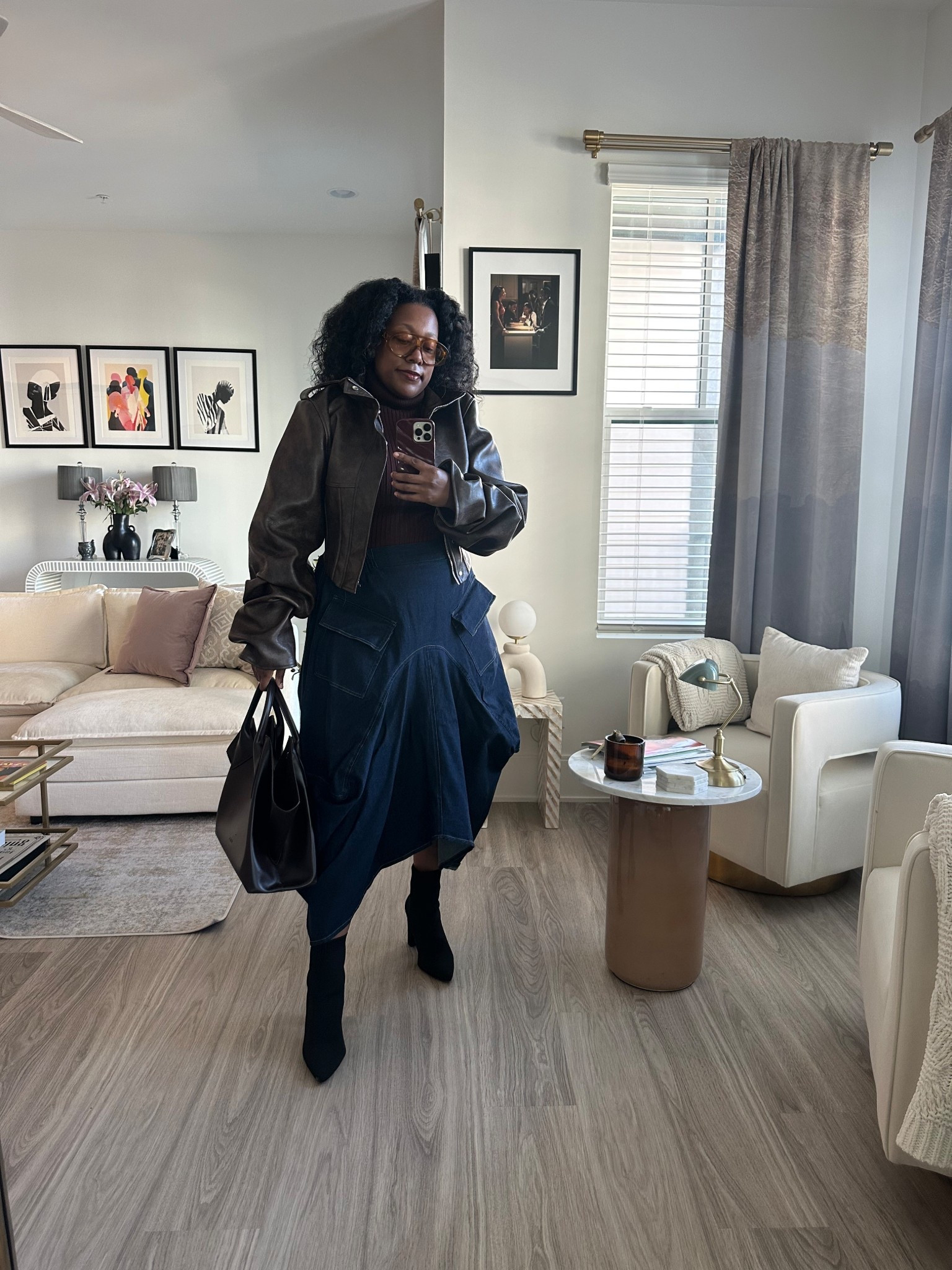 Spring transitional style
Hanifa bag
Lorvae sunglasses 

#LTKgrwm