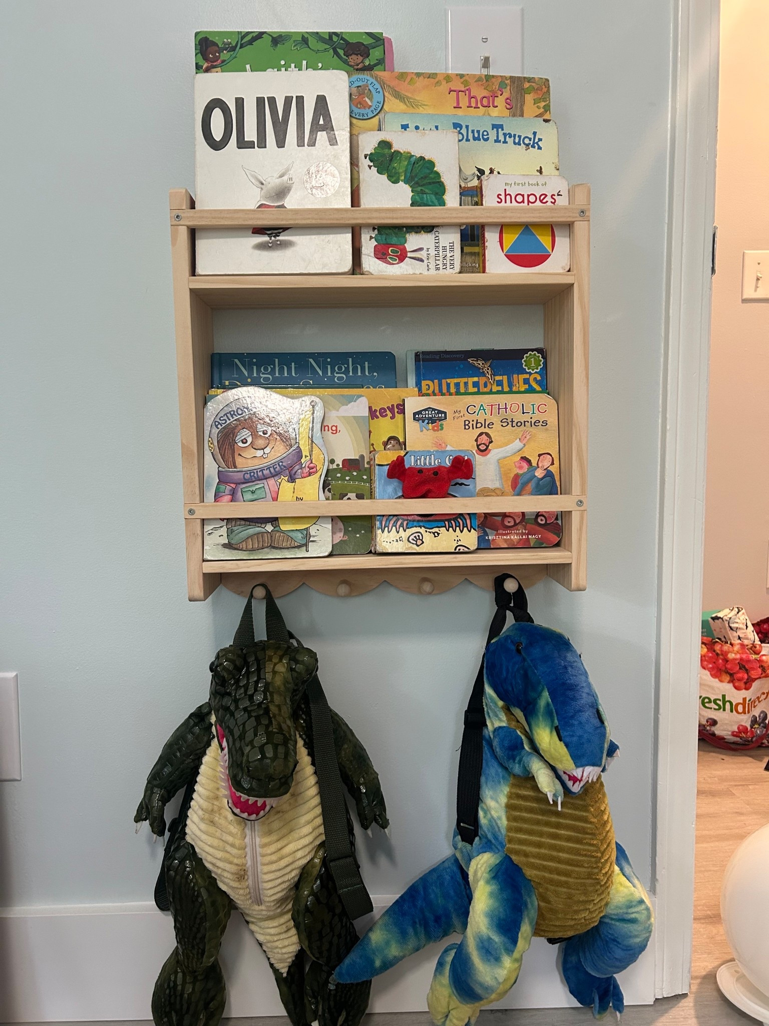 KIDS EASY BOOK SHELF

#LTKHome #LTKFamily #LTKKids