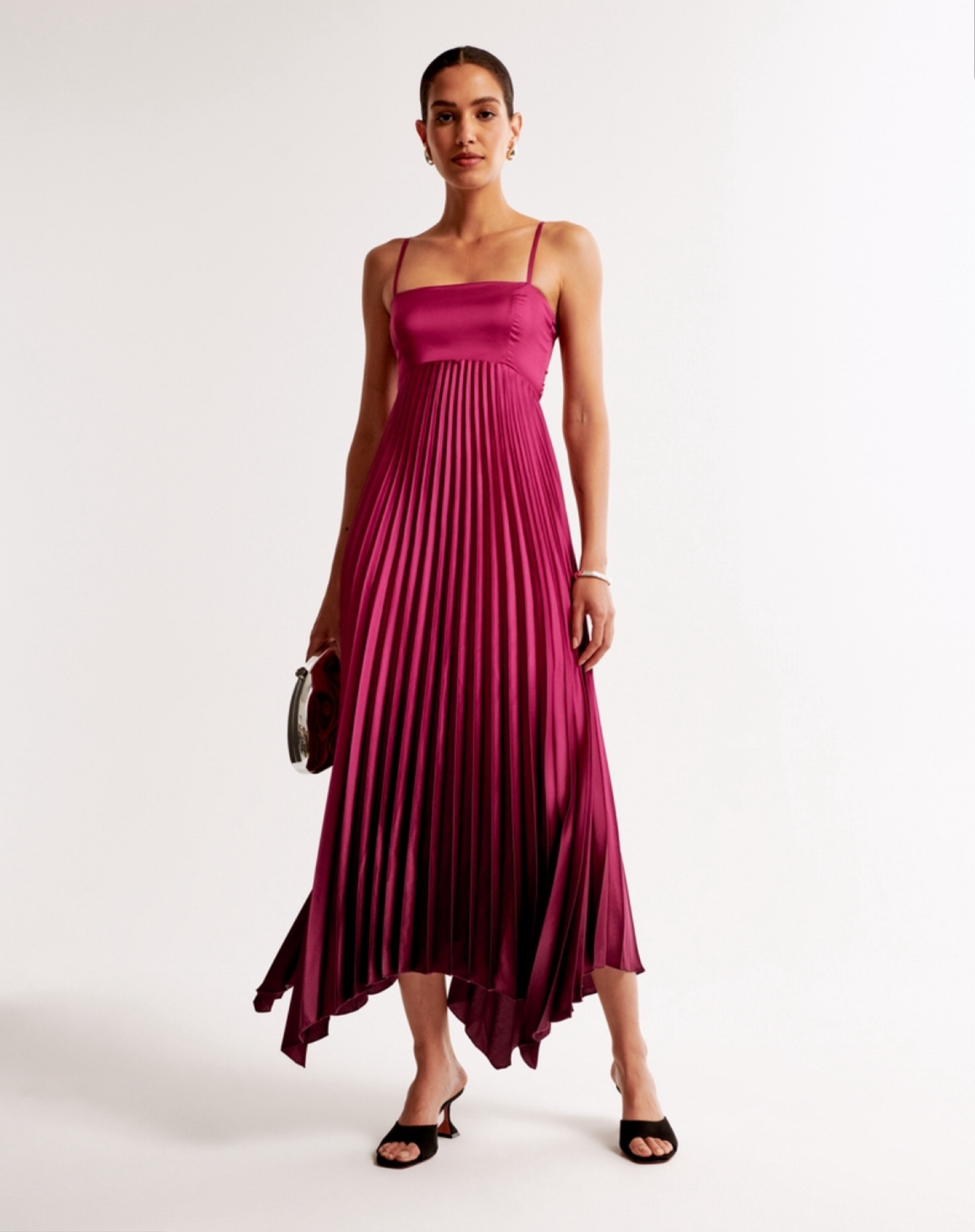 Fall wedding guest dress! 

Long dress
Wine colored dress
Fall fashion 
Fall dress
Family photo outfit 
Wedding guest dress 
Abercrombie 
Pleated dress
Fall style 

#LTKStyleTip