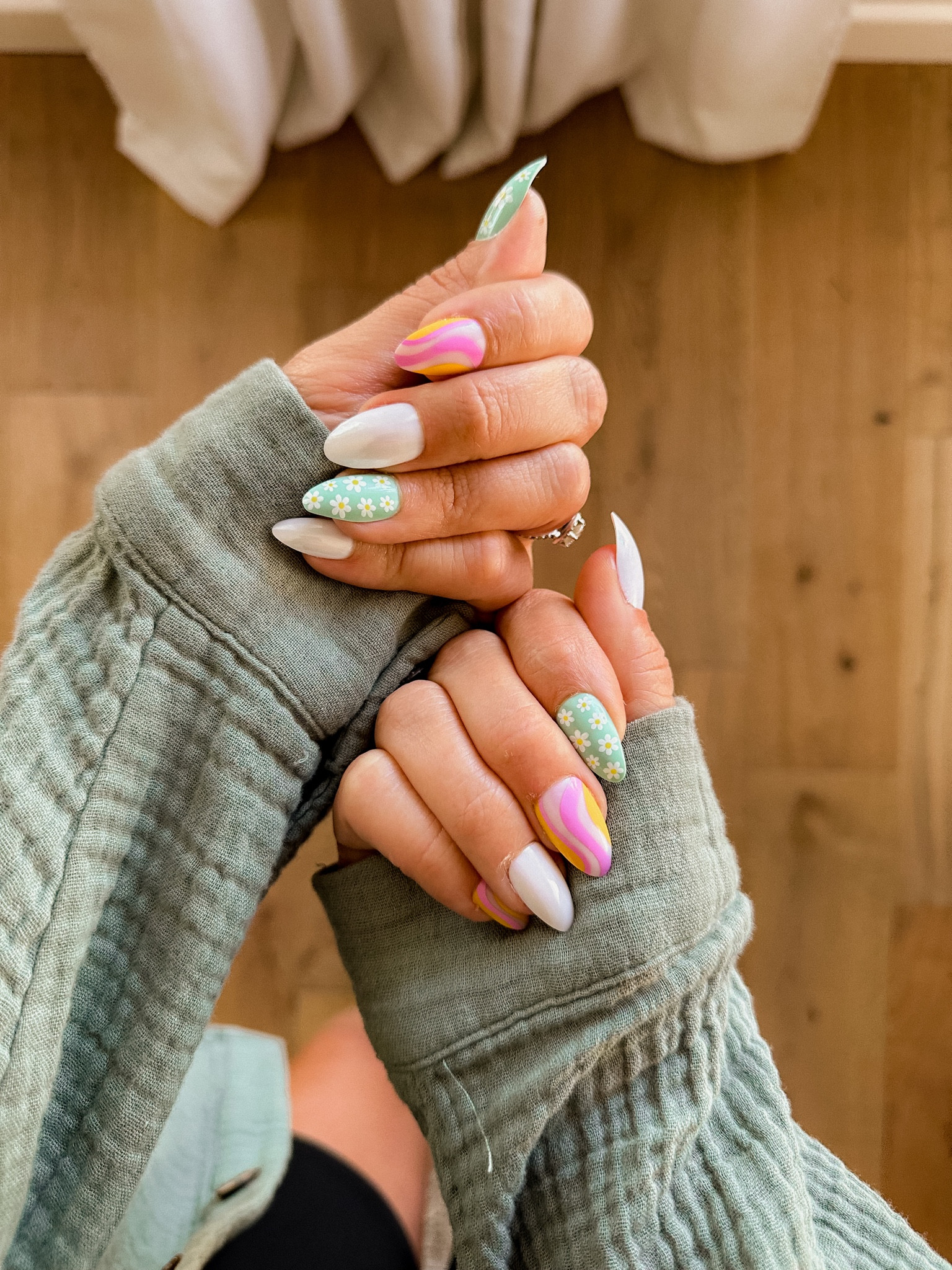 New manicure! Press on’s for life!


#LTKstyletip #LTKunder50 #LTKbeauty