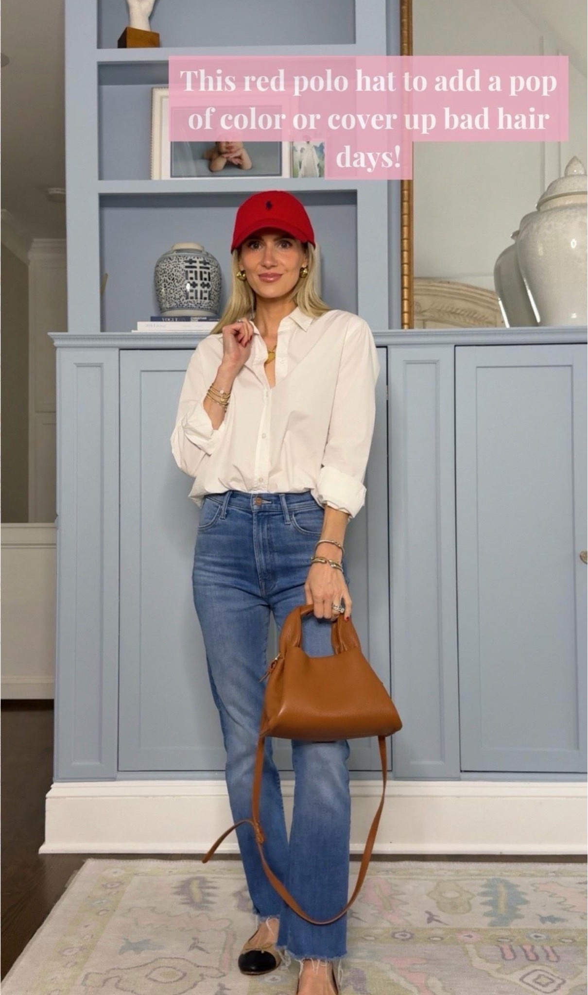 Love this look for fall! This red hat adds such a fun pop of color to any outfit. It’s also an easy option for days when your hair just isn’t cooperating!
