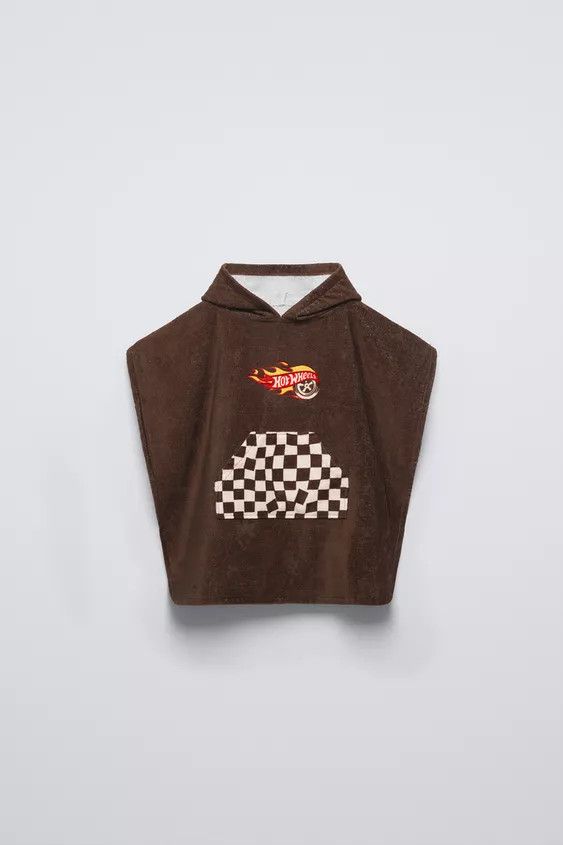 Hooded poncho towel. Hot Wheels™ Mattel print. | Zara US