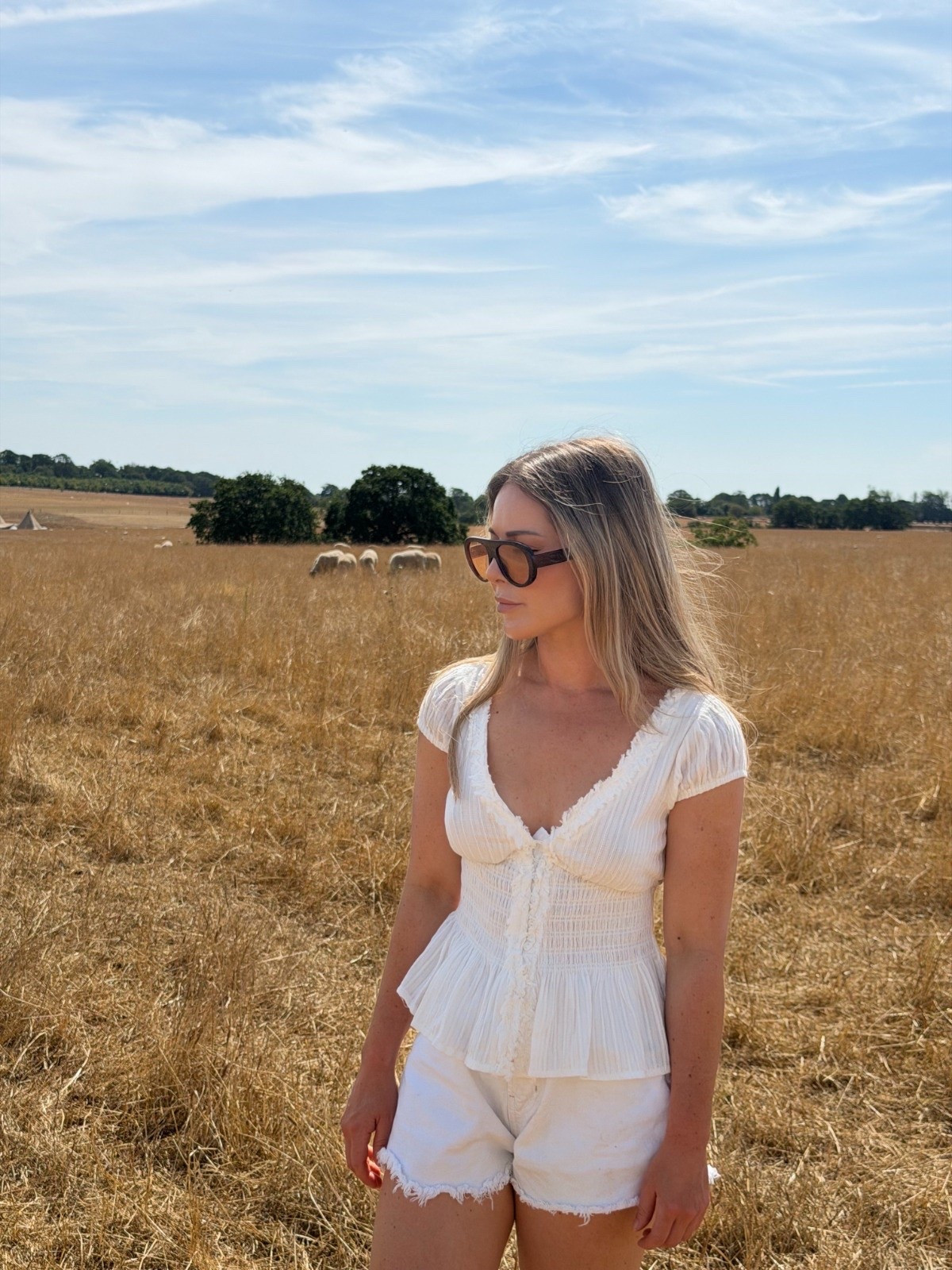 I need this top in every colour now 🤍

#LTKuk #LTKsummer #LTKstyletip