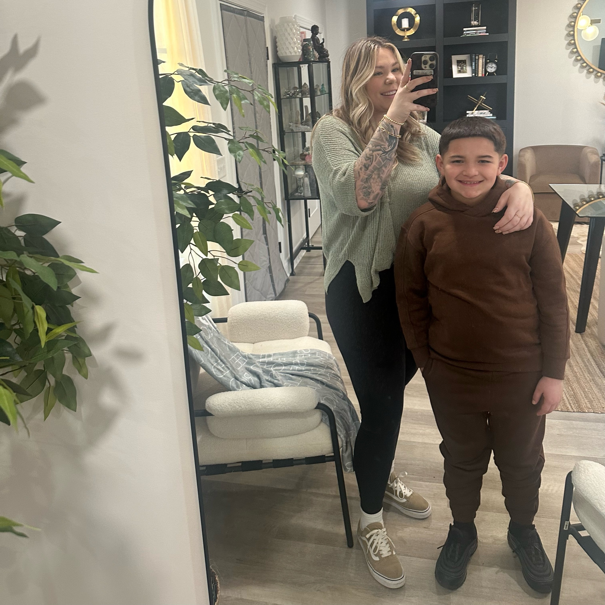 mother-son #ootd #kotd 🖤 

#LTKSeasonal #LTKmidsize