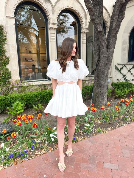 The @saks Friends & Family sale starts today 🤍 My LWD is part of the sale and it’s the perfect summer dress (plus, 25% off!)👗 Linking my dress and bow sandals below, along with ten other items to shop from the sale! #saks #sakspartner #lwd

#LTKsalealert #LTKSeasonal #LTKshoecrush