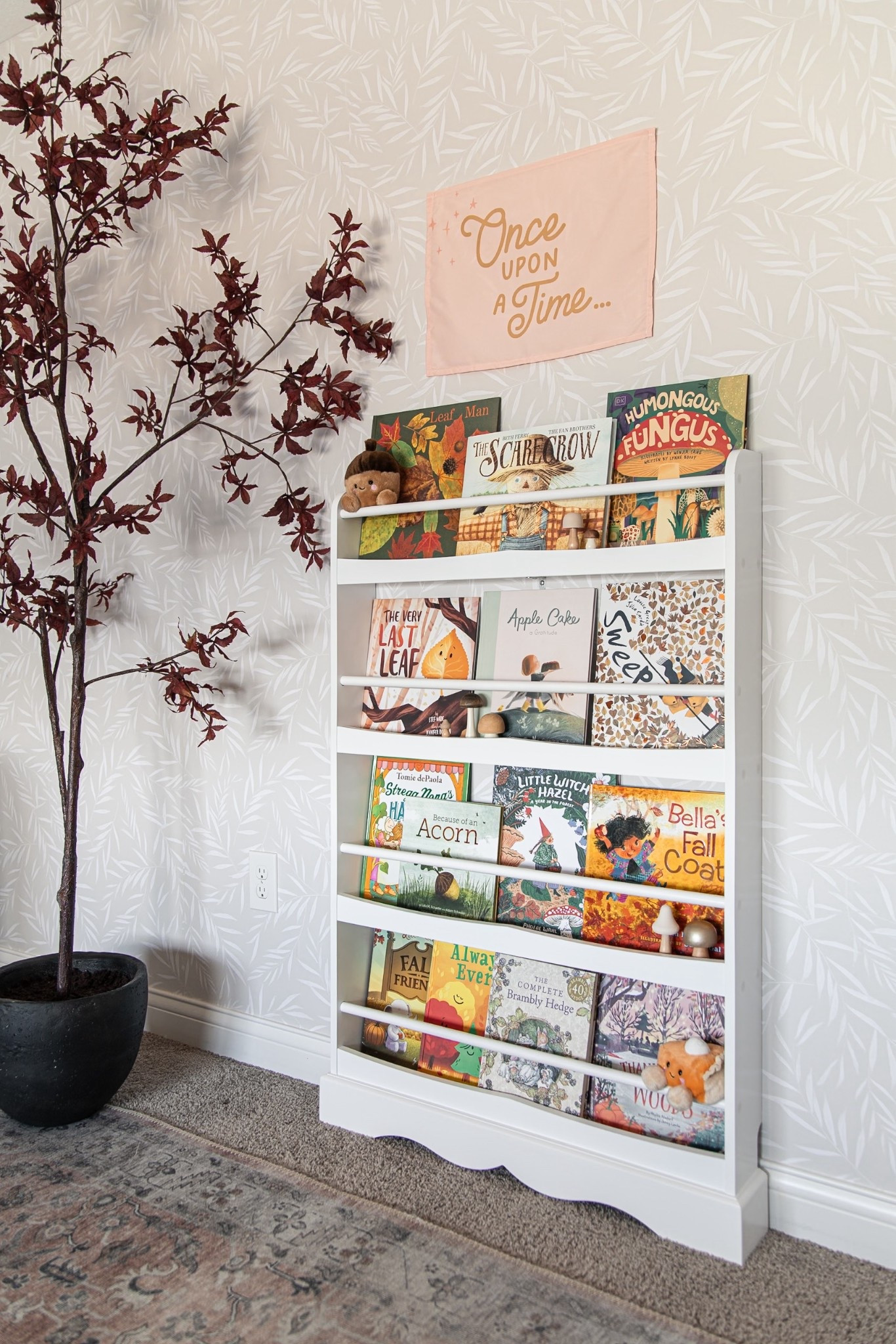 Fall children’s books 🍂 

Autumn read alouds for kids, classroom ideas

#LTKHome #LTKSeasonal #LTKKids