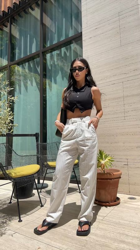 Off to lunch 🥗 #trousers #pinstripedpants #vest #sunnies #sunglasses #springoutfit #summeroutfit 