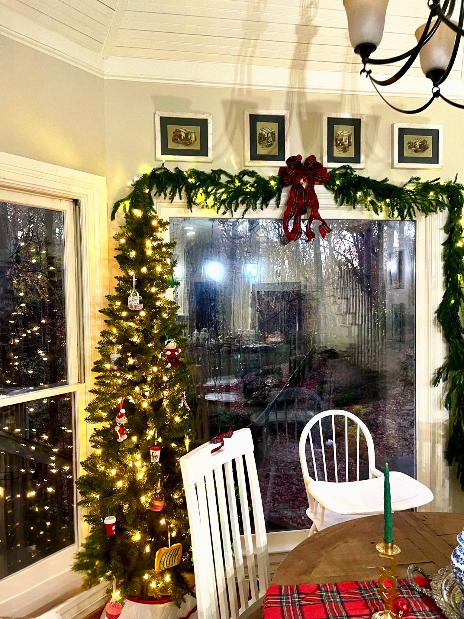 🌲 Real-Feel Norfolk Pine Garland — Luxe Look for Less (18 ft for $40!)

This real-feel Norfolk pine garland is absolutely stunning — soft, drapey, and so realistic! You get two 9-ft strands (18 ft total!) for only $40, and this exact style retails for $150+ at other stores. It’s the perfect lush, high-end look for mantles, staircases, mirrors, and holiday tables. I love how it cascades beautifully and adds that natural, effortless Christmas greenery vibe. Such an incredible Amazon find for holiday decorating! 🤍✨

realistic Christmas garland • Norfolk pine garland • drapey greenery • luxe holiday décor • mantle garland styling • Christmas greenery ideas • Amazon holiday finds • budget-friendly Christmas décor 🌲✨

 

#LTKHome #LTKHoliday #LTKCyberWeek #LTKHoliday #LTKCyberWeek #LTKHome #LTKHoliday #LTKFindsUnder50 #LTKHome

#LTKHoliday #LTKHome #LTKFindsUnder50