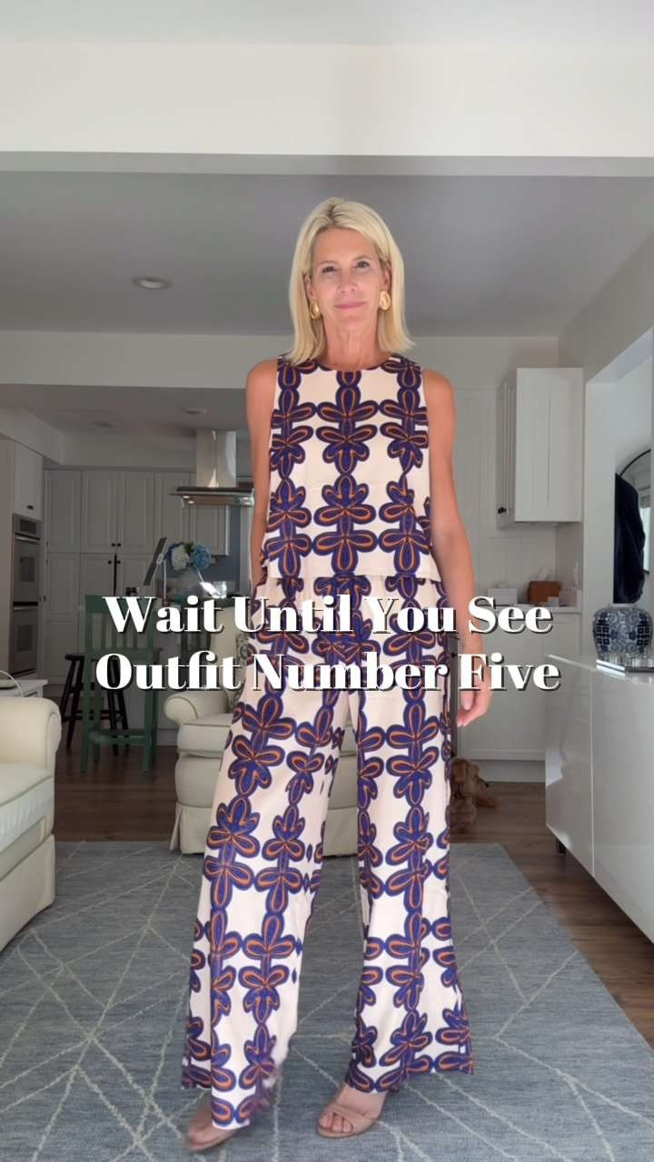 This Avara printed set gives me five different outfit options with the matching top and wide-leg pants that I can wear together or separately all summer. 

 #LTKgrwm #LTKootd