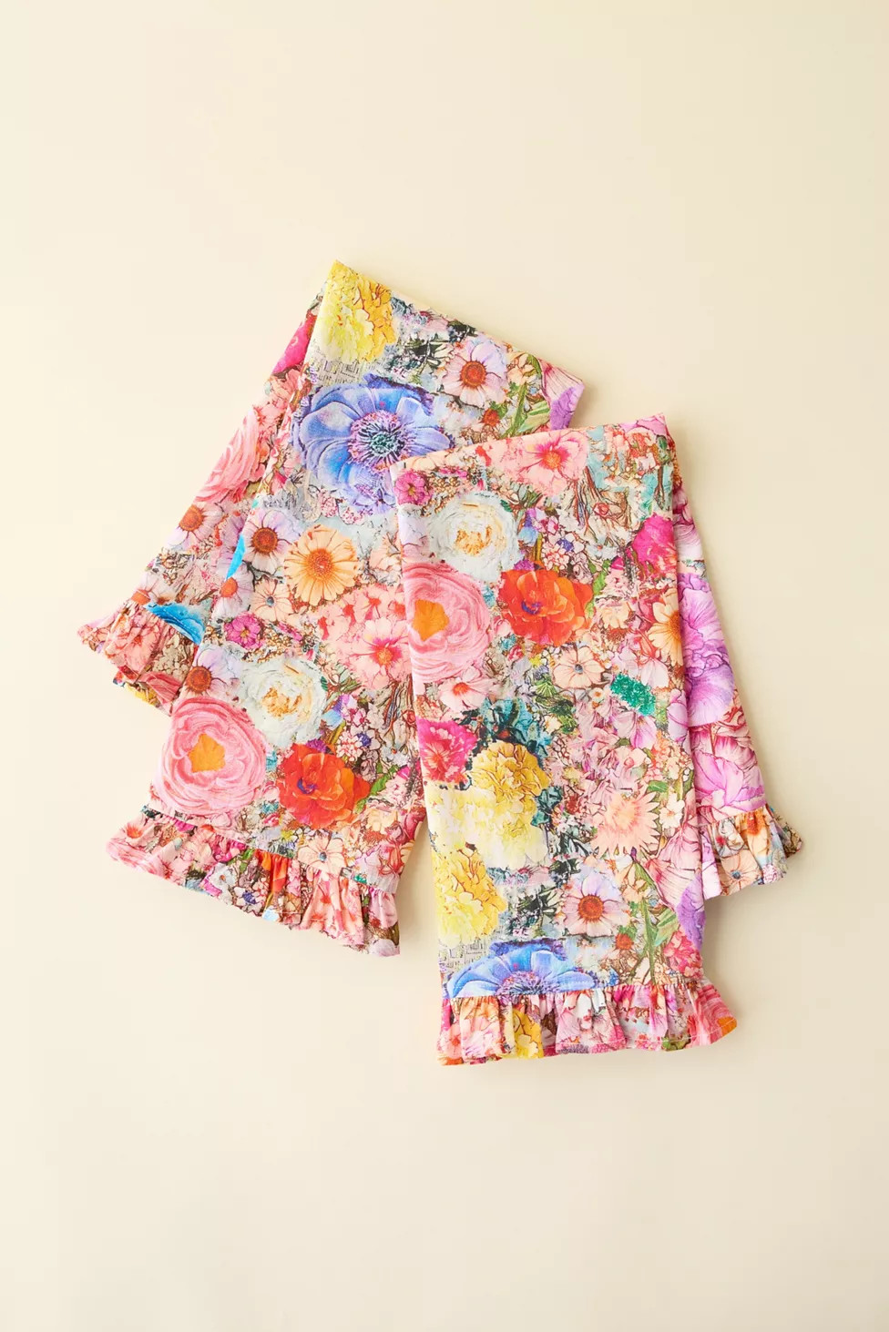 Mia Icon Tea Towel | Urban Outfitters (US and RoW)