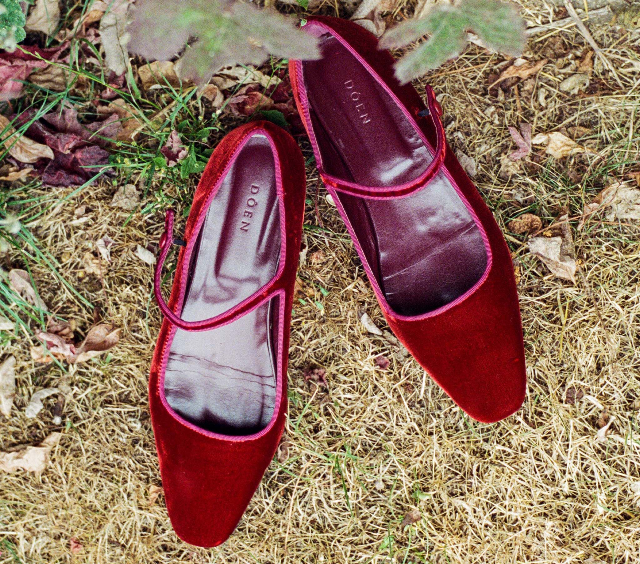 Daphne Mary Jane Slipper - Ruggine Velvet | DÔEN | DOEN