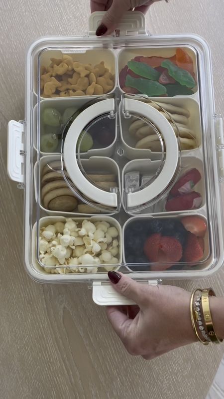Snack container tray 
Fruit tray 