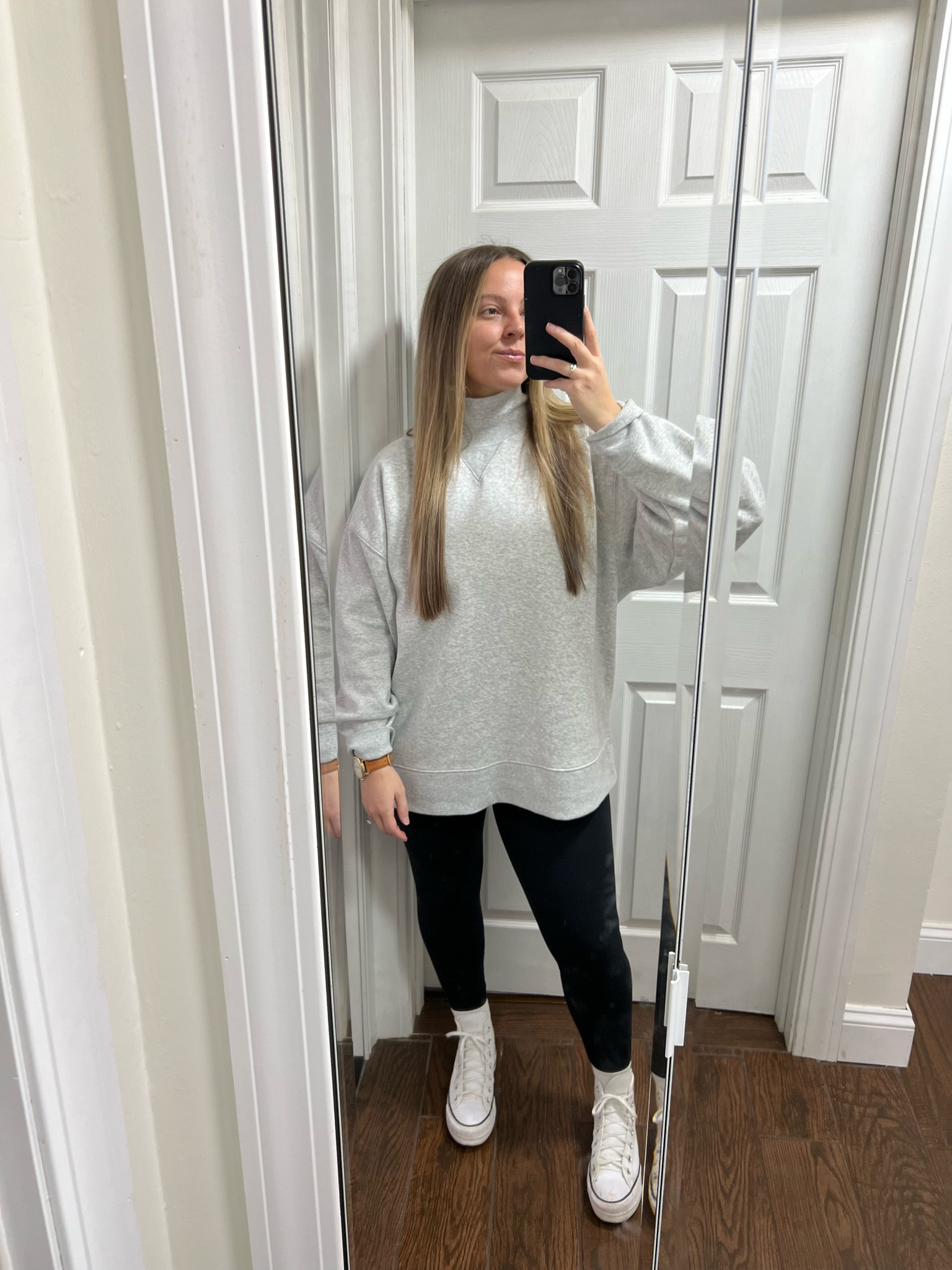Obsessed with this under $30 sweatshirt from Target! Wearing a large, it’s naturally oversized. 

Target find. Winter fashion. Winter outfit. 

#LTKStyleTip #LTKMidsize #LTKFindsUnder50