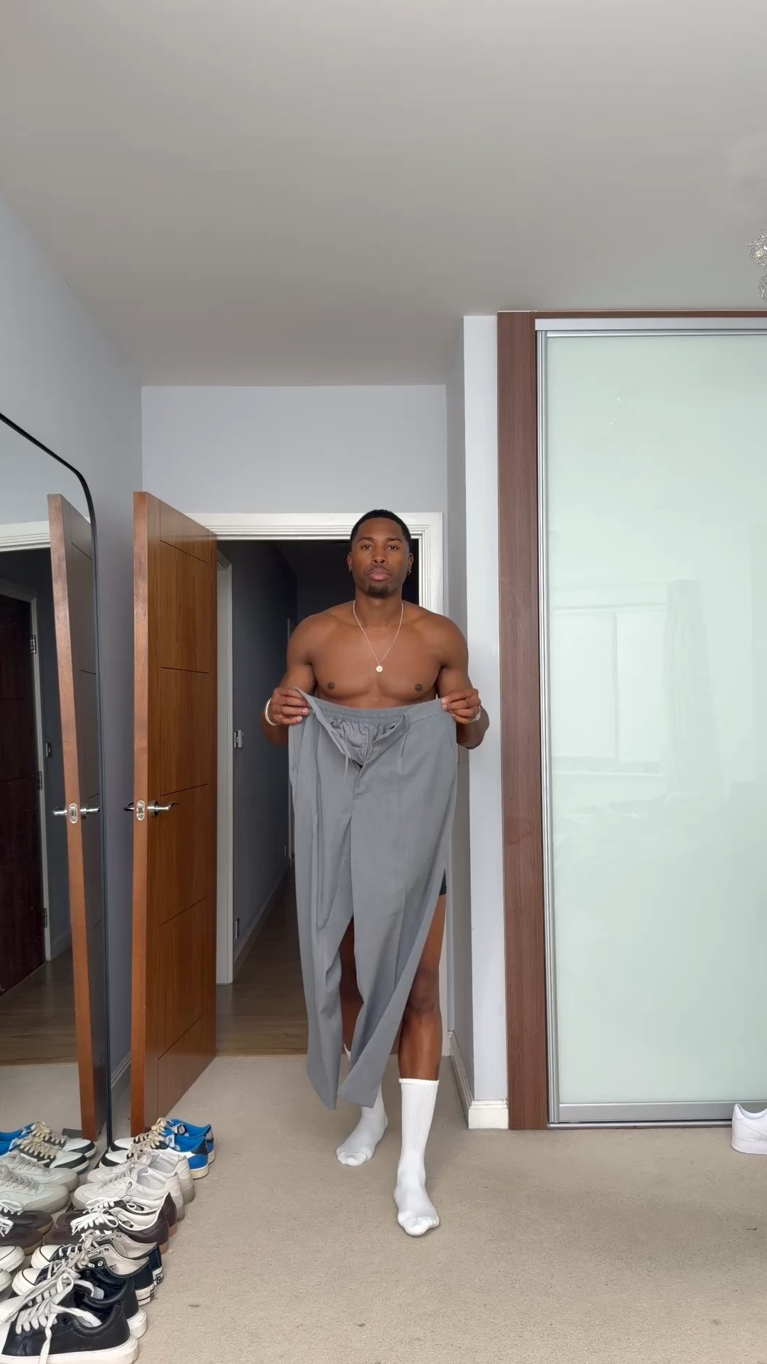 Simple outfit / outfit inspo / all grey / Uniqlo / Uniqlo men / men’s inspo / men’s fashion 

#LTKFashionMonth #LTKuk #LTKspring