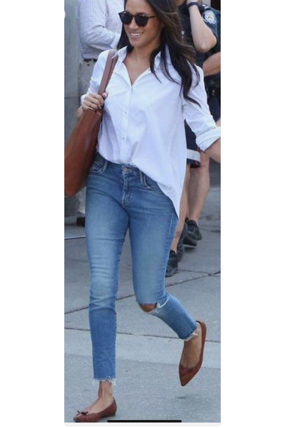 Celebrity Inspo: Meghan Markle

Love her or hate her, the girls got style. The white oversized button down and skinny jeans is such a classic look and perfect for any occasion. 

Linking all my fav items to recreate this style! 

#skinnyjeans #celebrityoutfitinspo #outfitinspo #outfit #style #styleinspo #styleinspiration #oversizedbuttondown #classic 



#LTKStyleTip