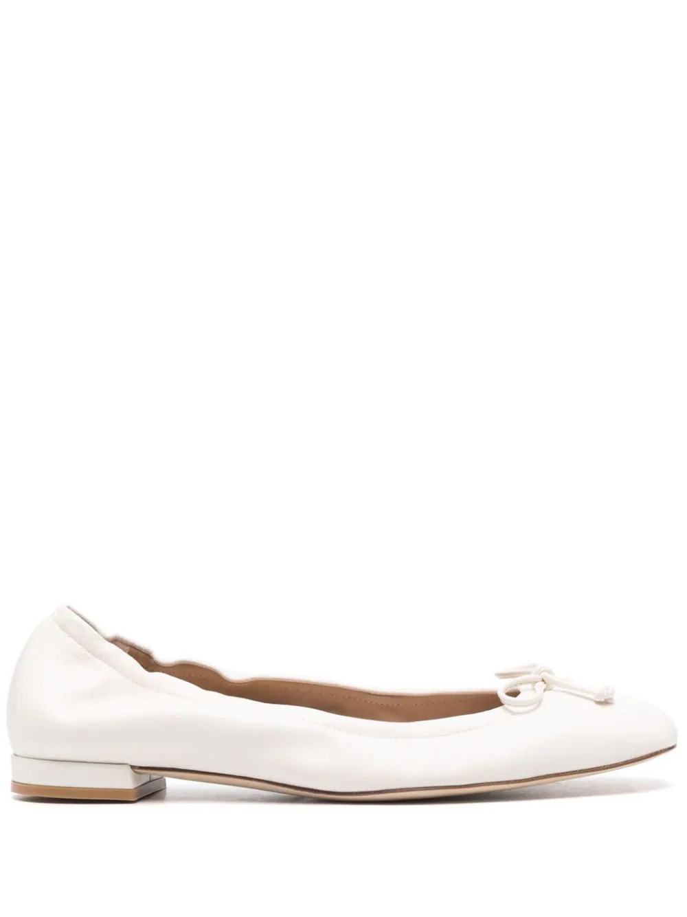Stuart Weitzman Bria leather ballerinas - White | Farfetch Global