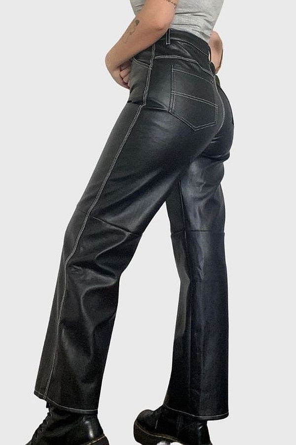 Simonett | Kika Pants | The Lobby