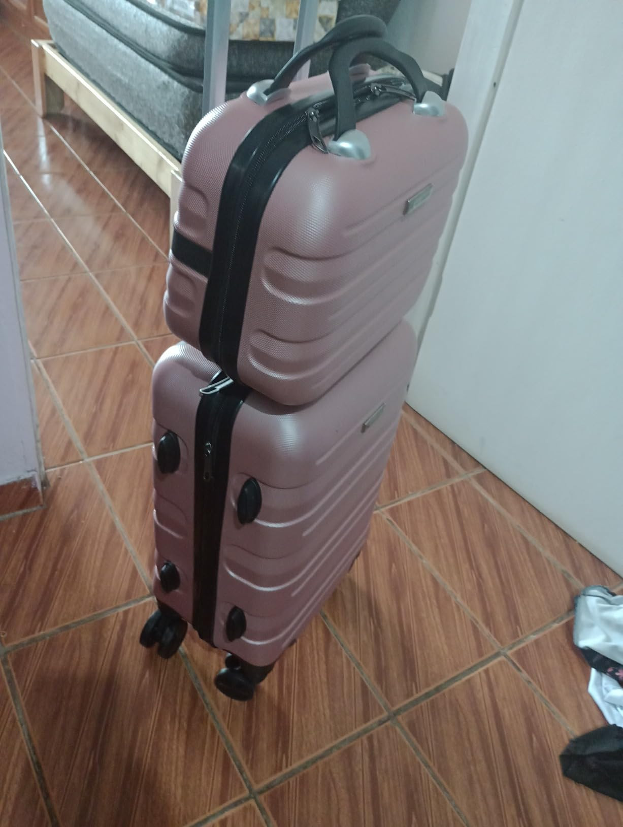 Kit Mala Bordo Com Frasqueira Bagagem de Mão ABS Rígido Rodinhas 360 (Rose) | Amazon (BR)