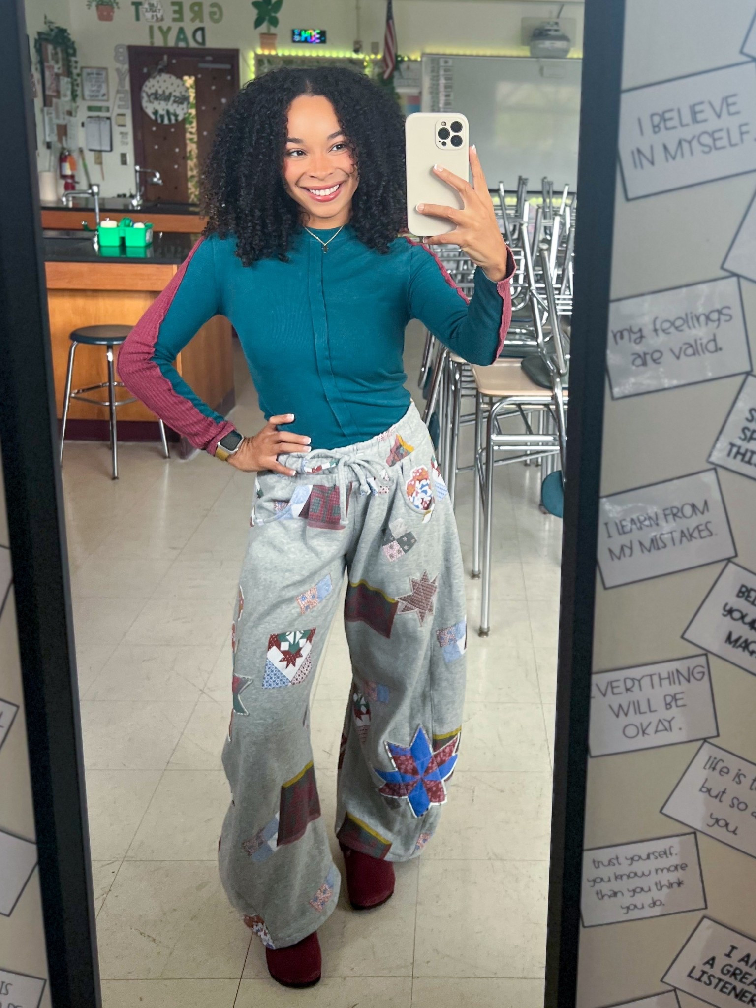 Teacher Outfit ⛷️ sweats are from Urban Outfitters but they are sold out currently 