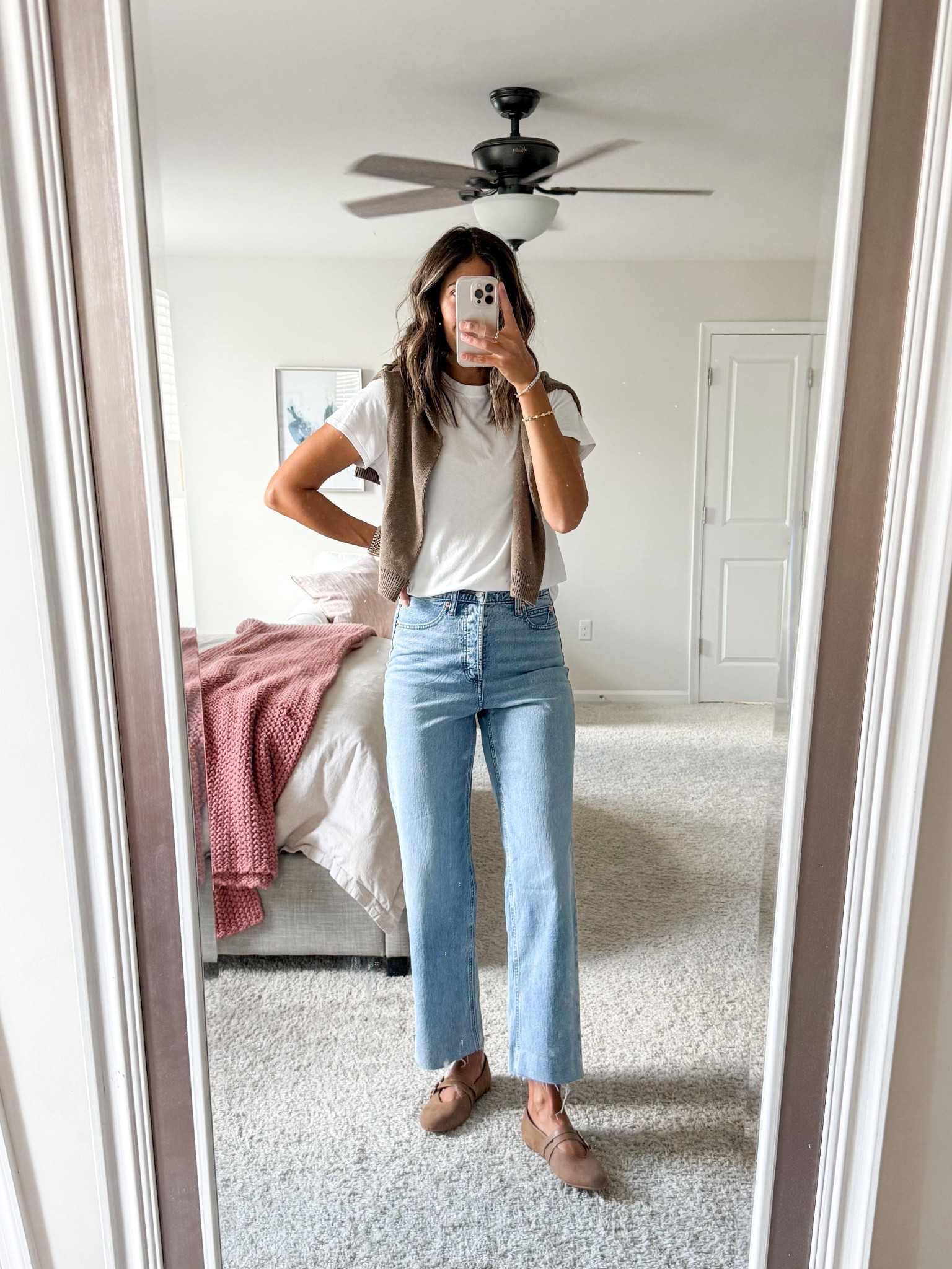 Favorite Target jeans on sale!! (Come cuffed but I took out the stitching for length!) Also these flats will be a fall staple! 

Jeans -TTS 
Flats - sized up 1/2 size
Sweater (on shoulders) - sized up to Large

#LTKFindsUnder50 #LTKSaleAlert #LTKShoeCrush
