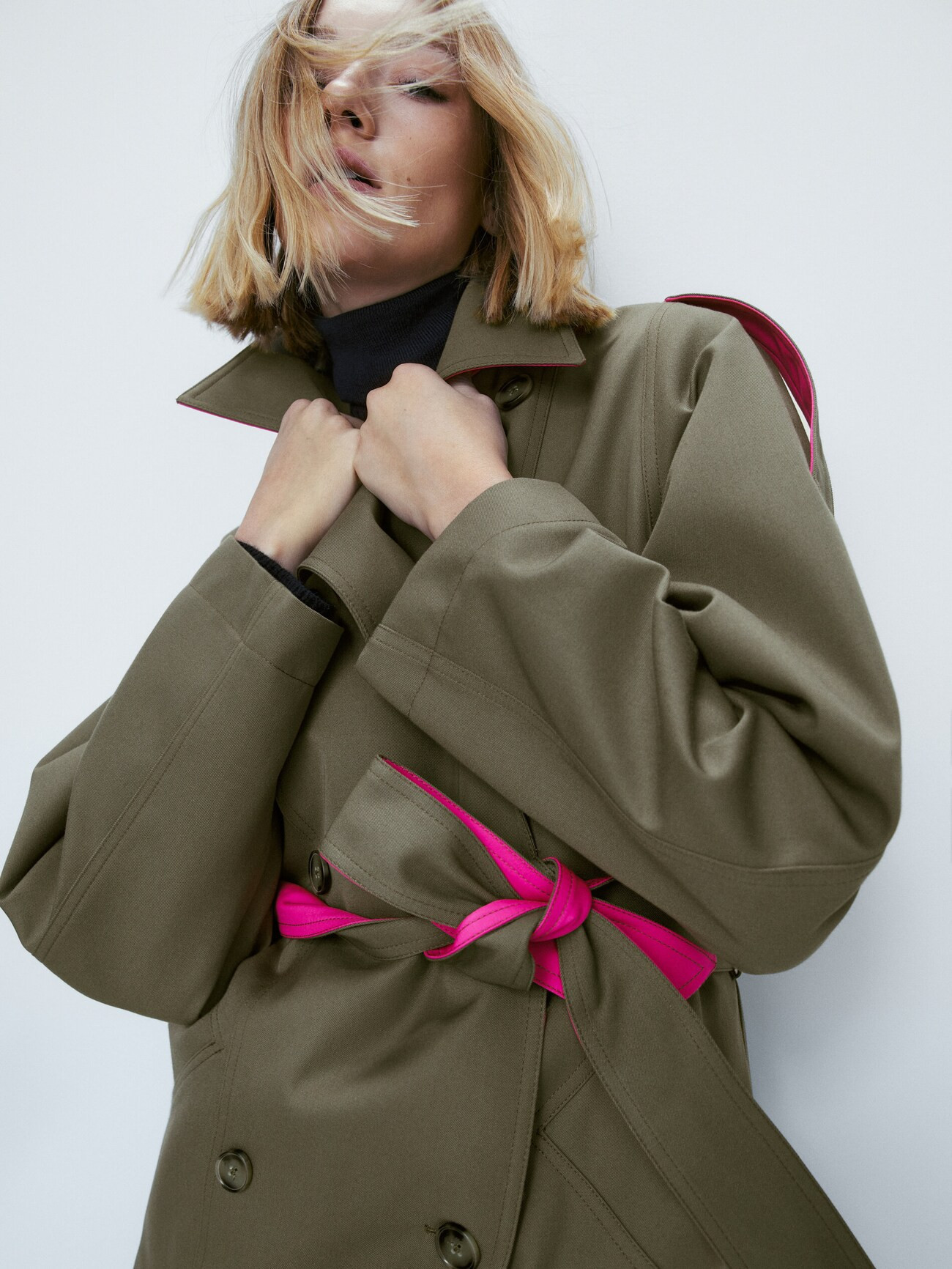 Contrast-coloured trench-style jacket | Massimo Dutti US