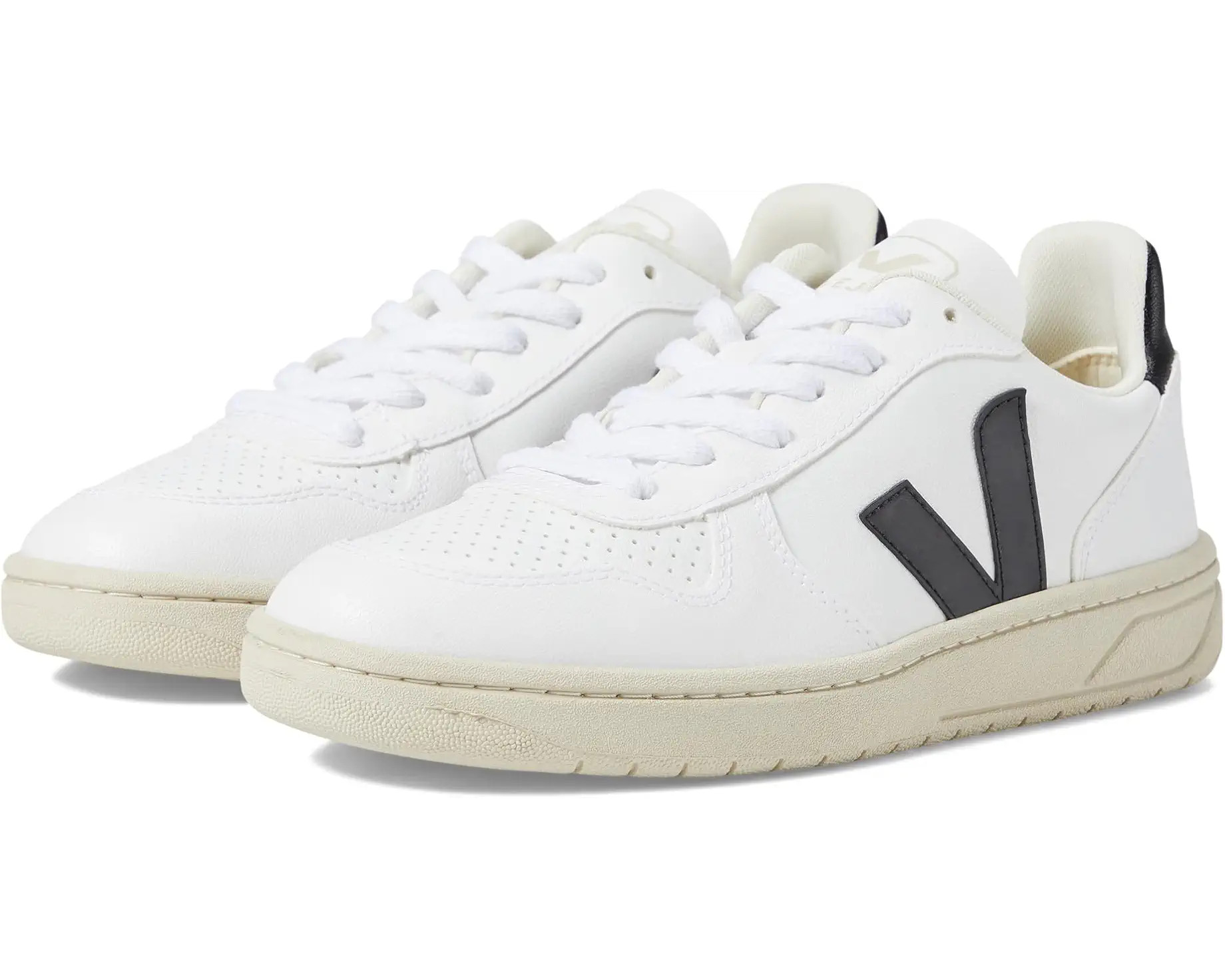 VEJA V-10 | Zappos
