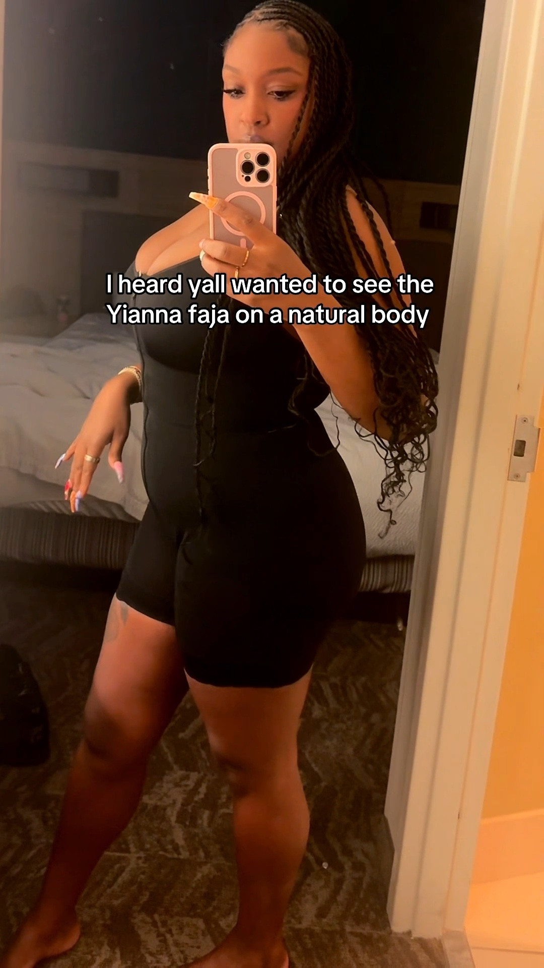 A faja thats plus and midsize friendly that really snatches the waist and lifts the butt! #yiannafaja #yiannashapewear