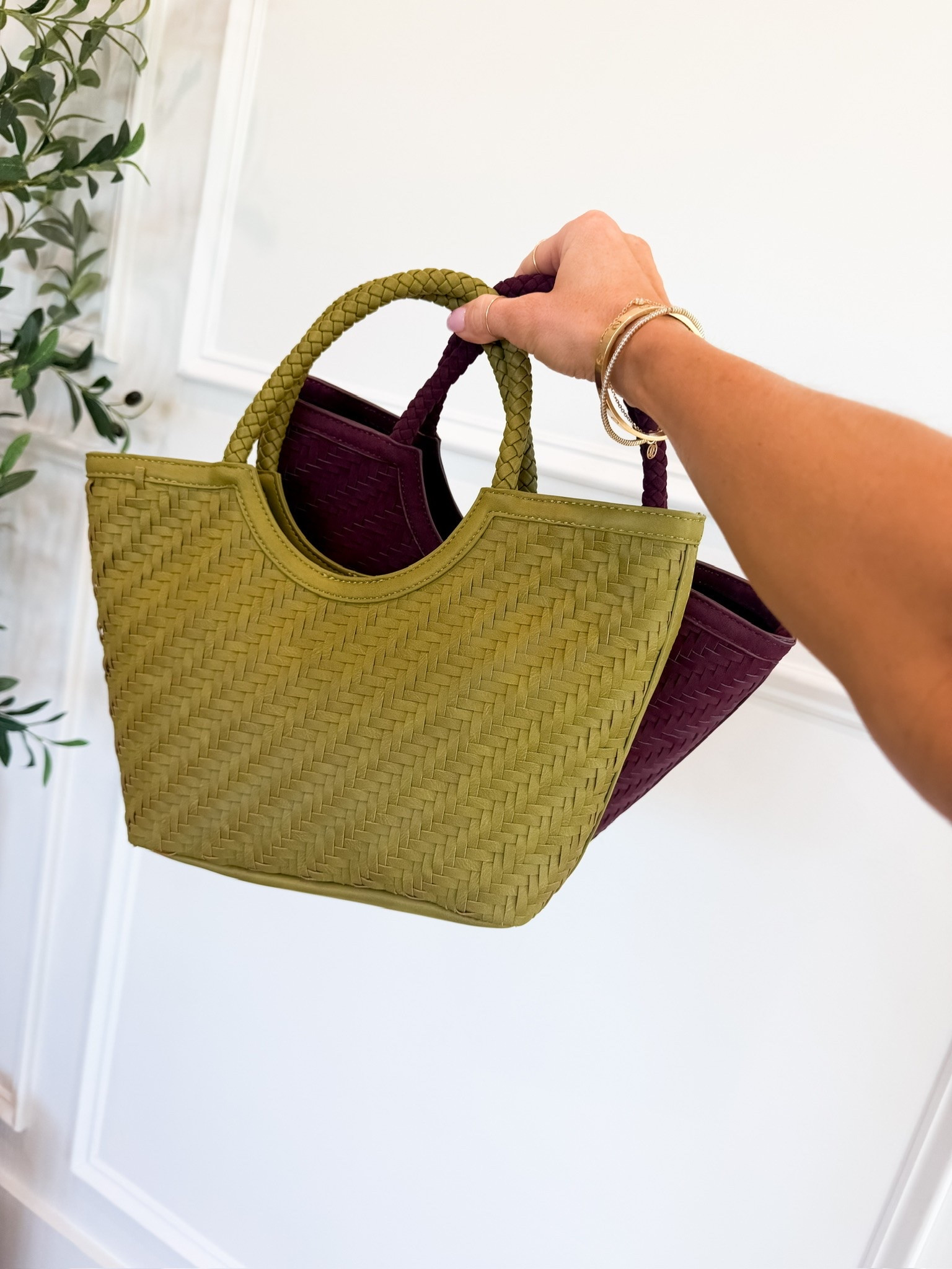 How gorgeous are these mini woven totes?! 🤩