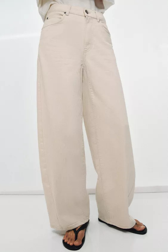 ZW COLLECTION MID-RISE LOOSE BARREL JEANS | Zara US