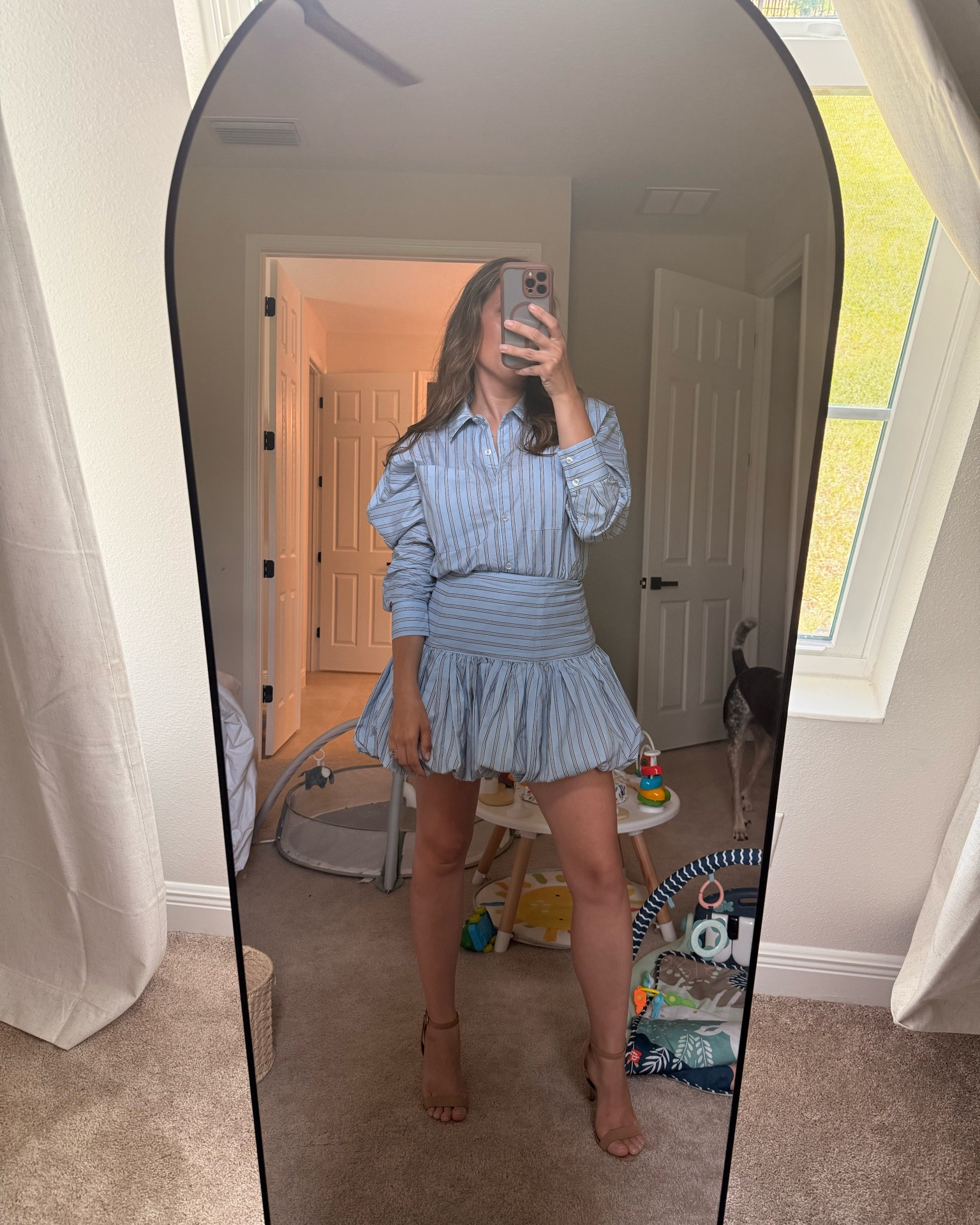 Birthday brunch OOTD 🫶🏼 top is oversized wearing XS, skirt wearing size 4
5’3 and 129lbs

#LTKgrwm #LTKootd #LTKmomlife
