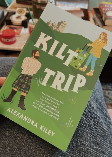Kilt Trip is a cozy romance set in Scotland 🏴󠁧󠁢󠁳󠁣󠁴󠁿 a fun, lighthearted read for anyone looking for a rom com kind of book!


#LTKSeasonal #LTKfindsunder50 #LTKhome
