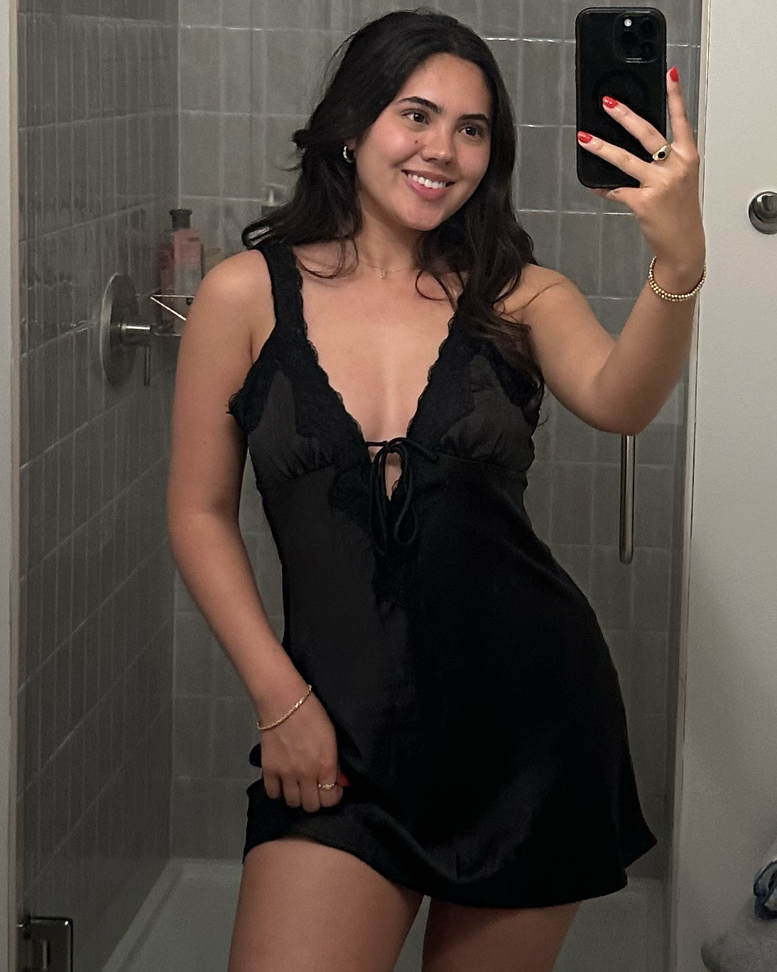 Little black dress 

#LTKBeauty #LTKParties #LTKStyleTip